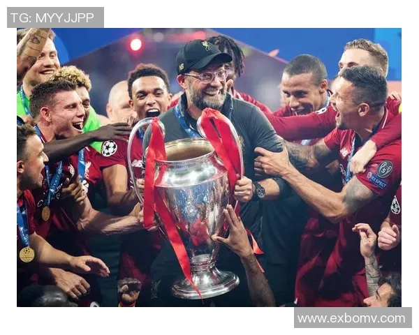 顶级球星展现足球过人艺术震撼瞬间全面解析精彩技艺